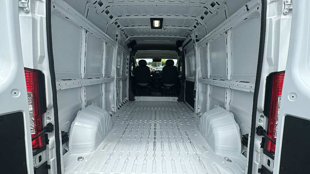 Used 2026 RAM ProMaster 2500 w/ Convenience Group FWD image 34