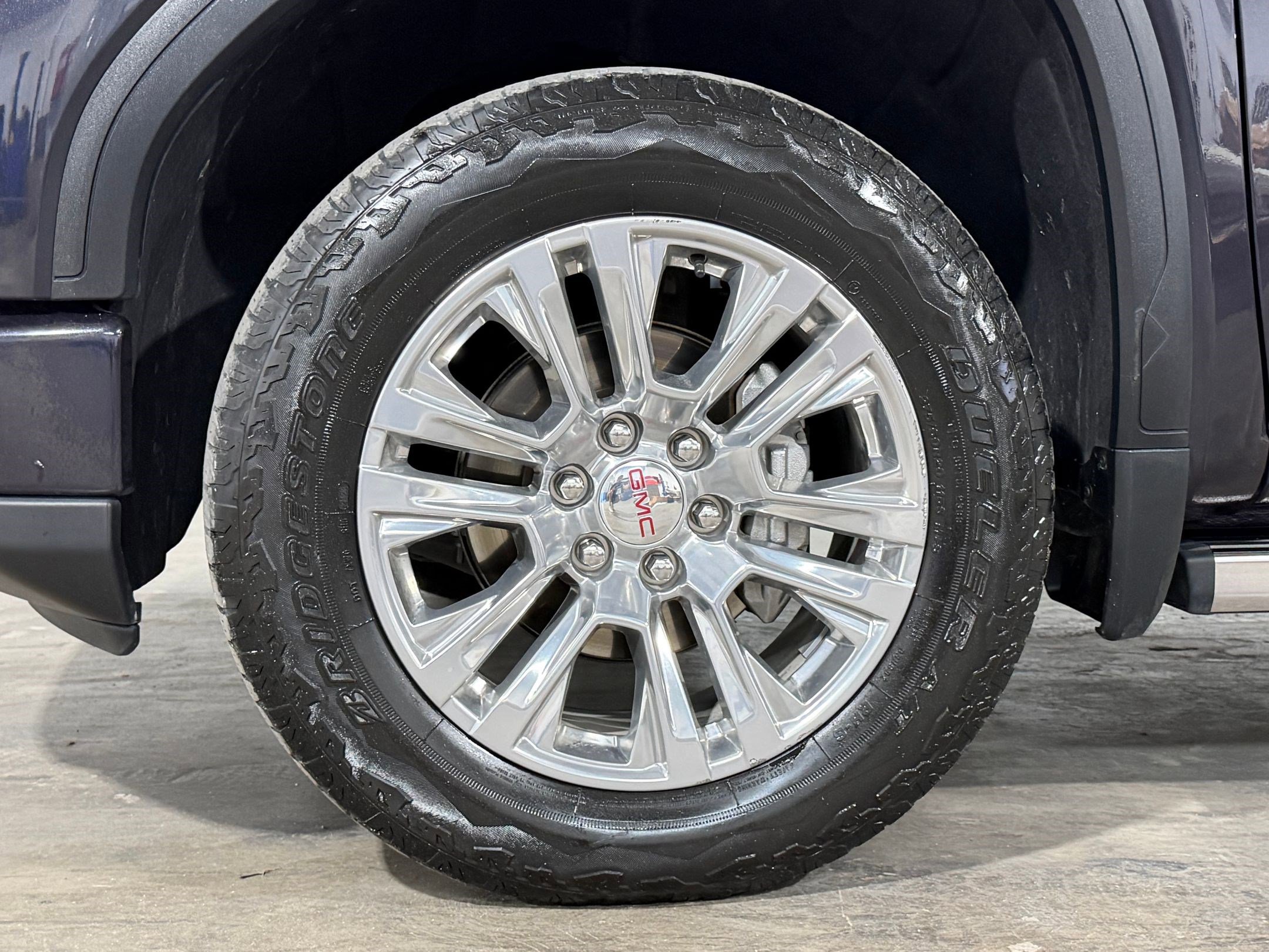 Used 2023 GMC Sierra 1500 Denali w/ Technology Package AWD/4WD image 11