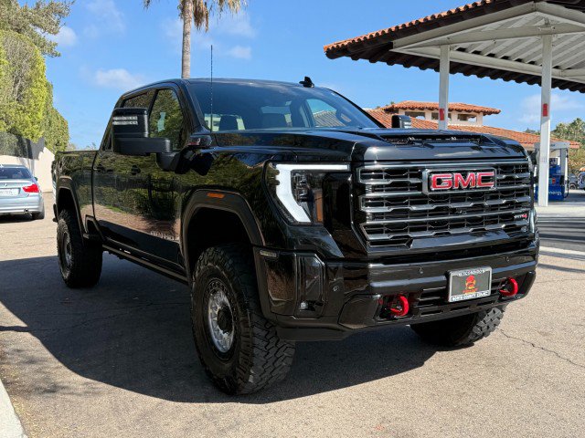 Used 2025 GMC Sierra 2500 AT4 w/ AT4 Premium Plus Package AWD/4WD image 6