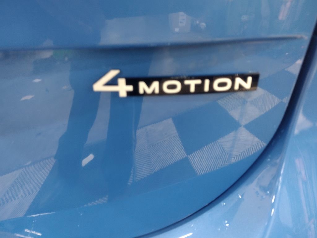 New 2025 Volkswagen ID. Buzz 1st Edition image 18