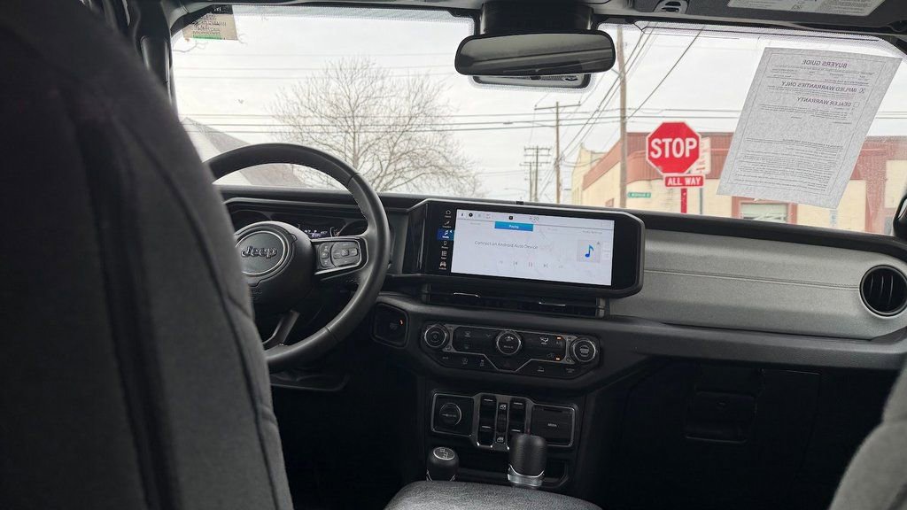 Used 2024 Jeep Wrangler Sport S image 28