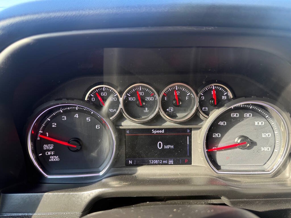 Used 2019 Chevrolet Silverado 1500 LT AWD/4WD image 16