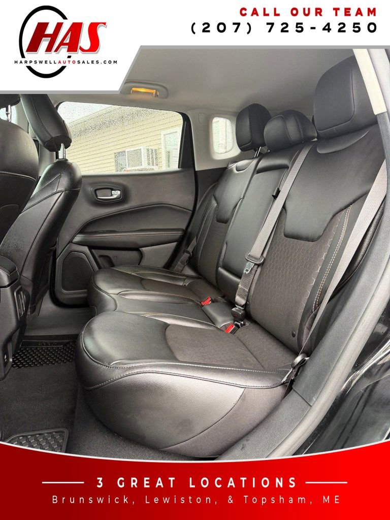 Used 2020 Jeep Compass Latitude w/ Cold Weather Group AWD/4WD image 11