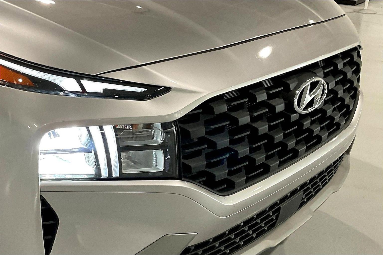 Used 2022 Hyundai Santa Fe SE FWD image 31