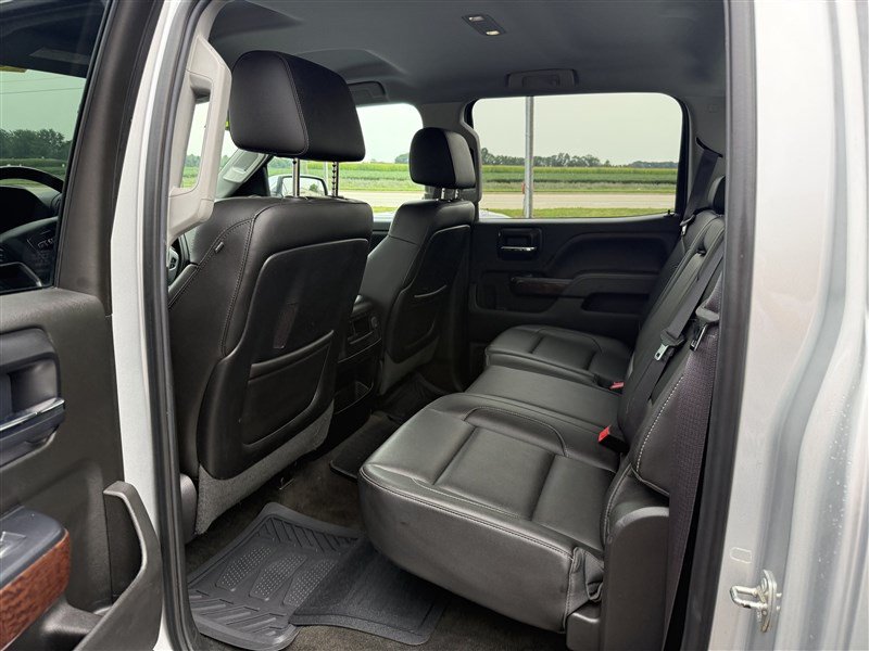 Used 2015 GMC Sierra 2500 SLT w/ Driver Alert Package AWD/4WD image 6