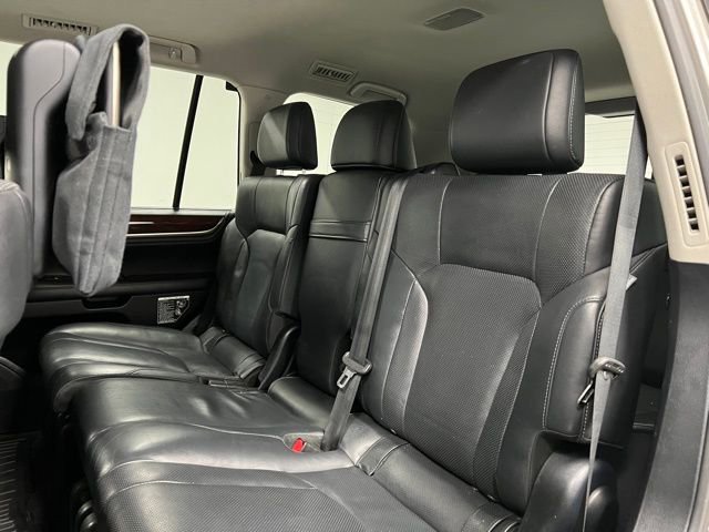 Used 2016 Lexus LX 570 4WD w/ Luxury Package image 46