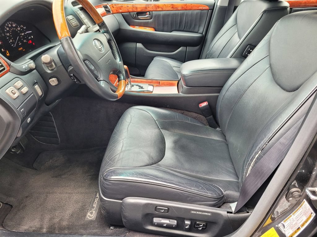 Used 2004 Lexus LS 430 RWD image 18