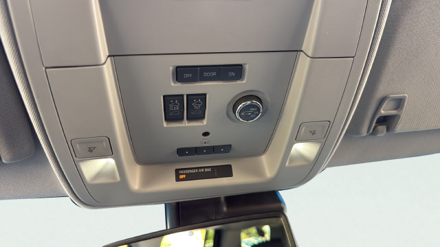 Used 2020 Chevrolet Suburban LT AWD/4WD image 26