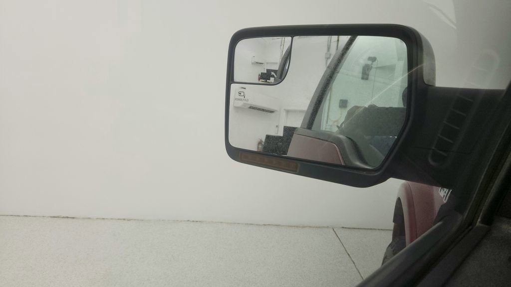 Used 2013 Ford F150 Platinum image 17