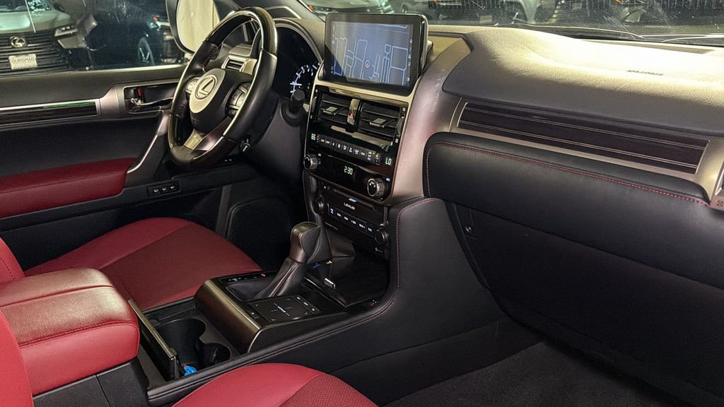 Used 2022 Lexus GX 460 Premium w/ Premium Package AWD/4WD image 11