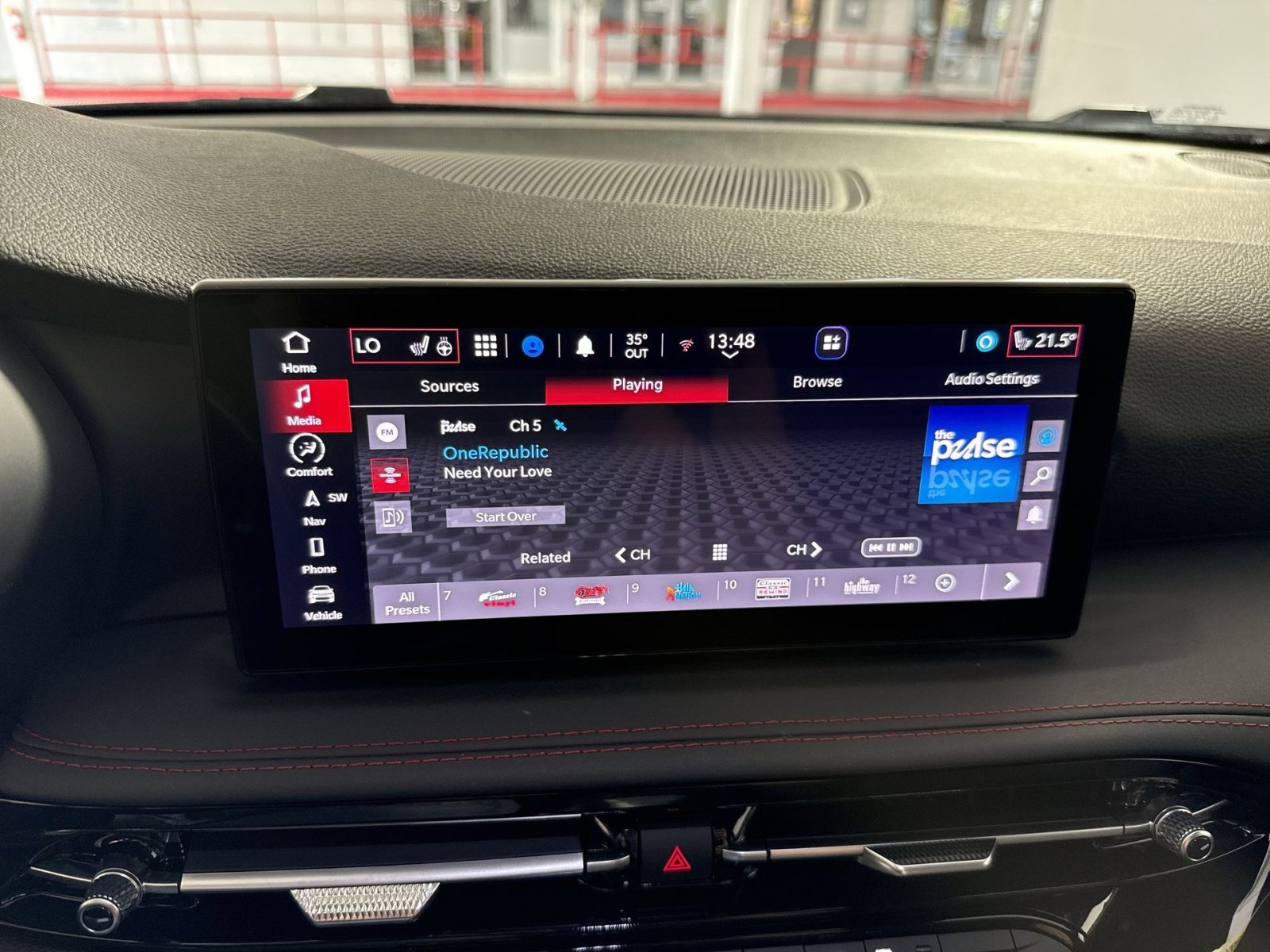 Used 2024 Dodge Hornet R/T Plus w/ Tech Pack Plus w/o Parking image 18