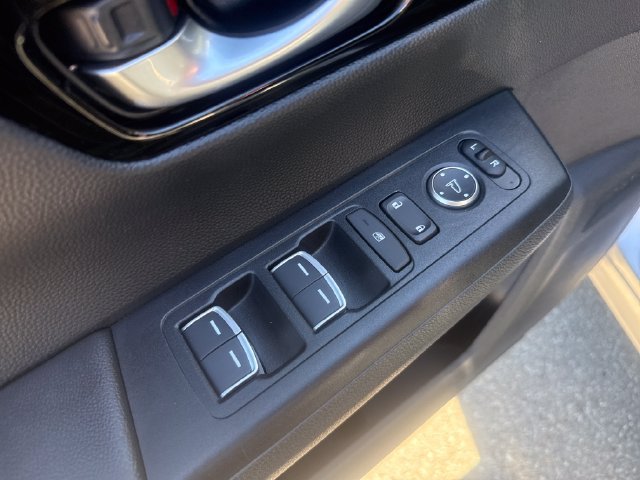 Used 2024 Honda CR-V Sport Touring image 10