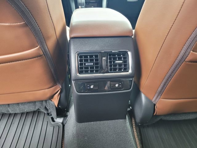 Used 2017 Subaru Outback 3.6R Touring AWD/4WD image 15