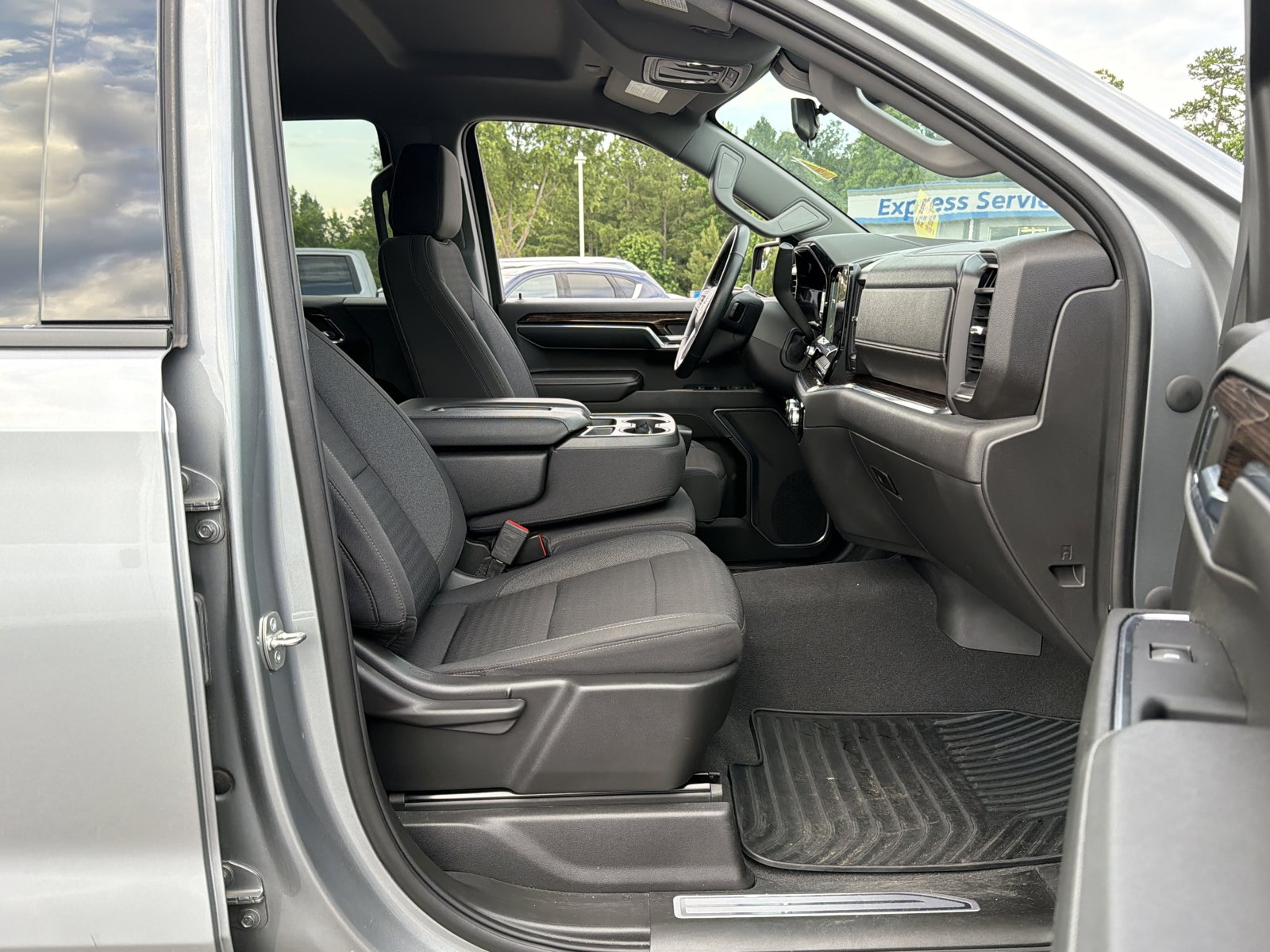 Used 2023 GMC Sierra 1500 Elevation AWD/4WD image 32