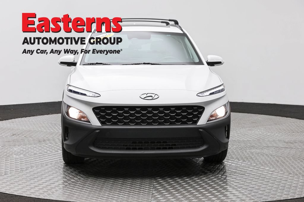 Used 2023 Hyundai Kona SEL w/ Convenience Package AWD/4WD image 2