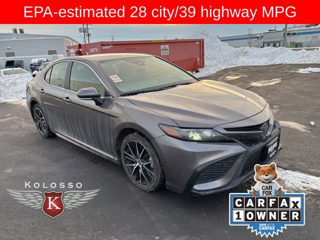 Used 2024 Toyota Camry SE