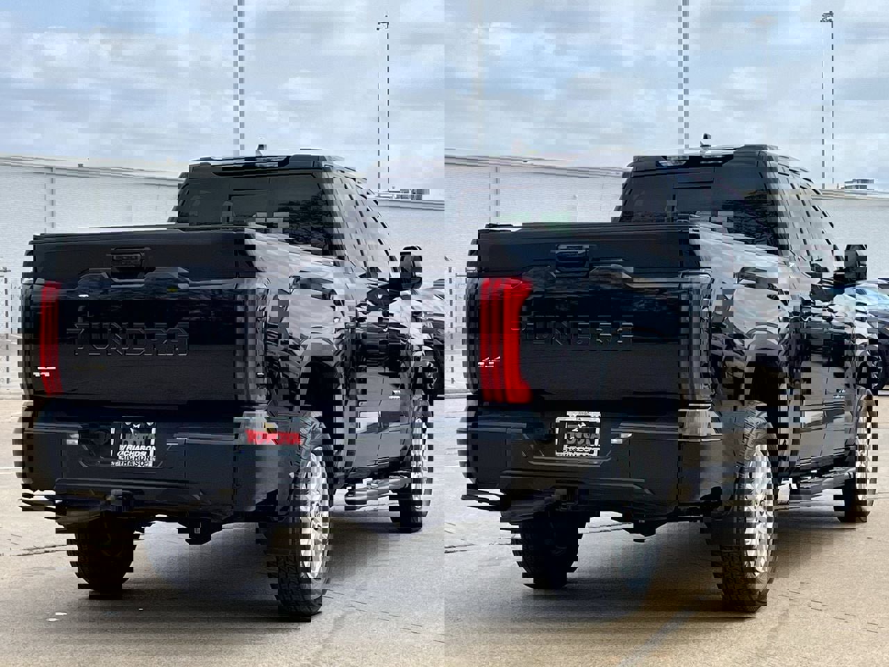 Used 2024 Toyota Tundra SR5 w/ SR5 Premium Package image 4