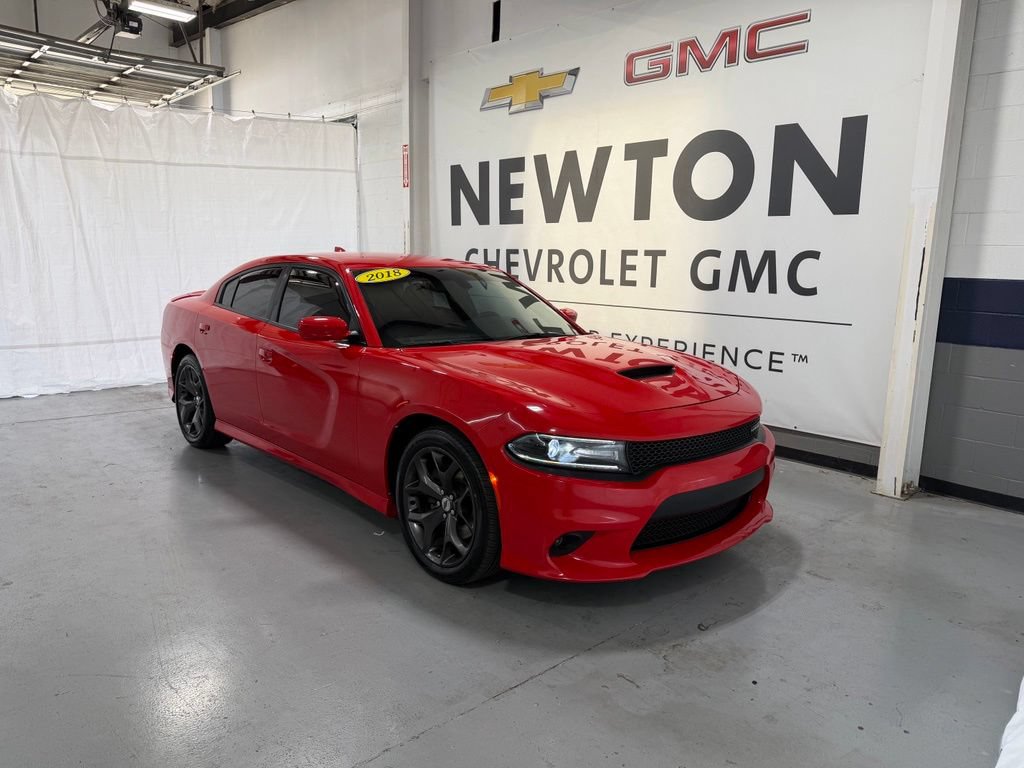 Used 2018 Dodge Charger SXT Plus w/ Beats Audio Group RWD image 2