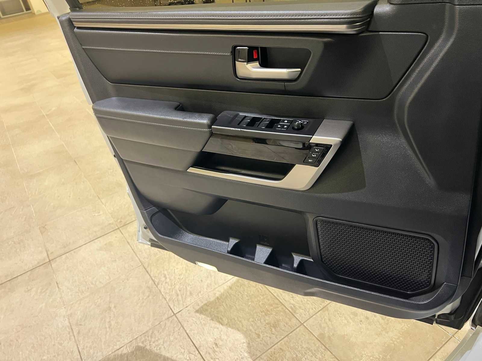 Used 2023 Toyota Tundra Limited image 17