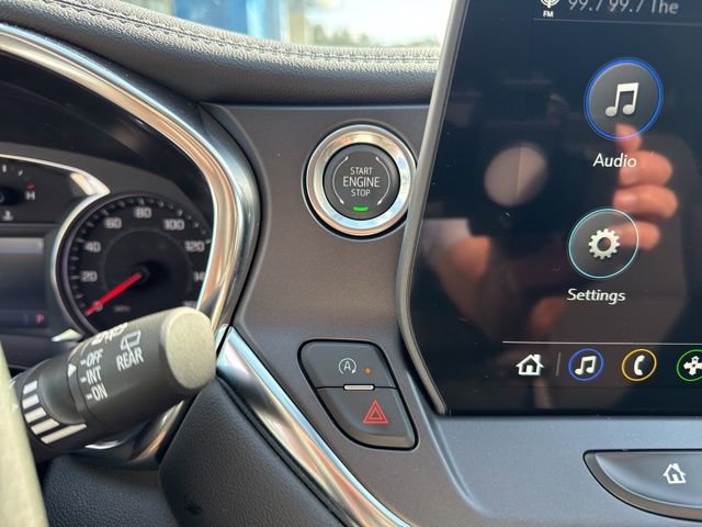 New 2025 Chevrolet Blazer LT w/ Convenience Package FWD image 17