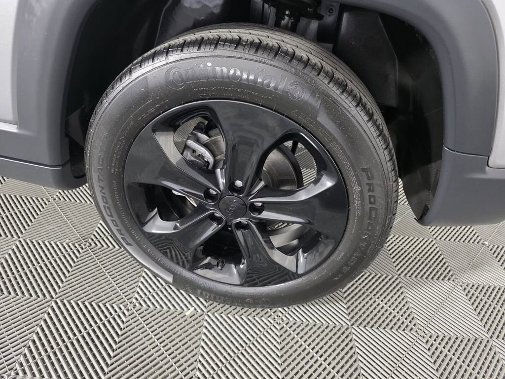 Certified 2020 Jeep Compass Altitude image 19