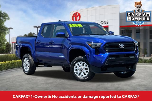 Used 2025 Toyota Tacoma SR5 AWD/4WD image 2