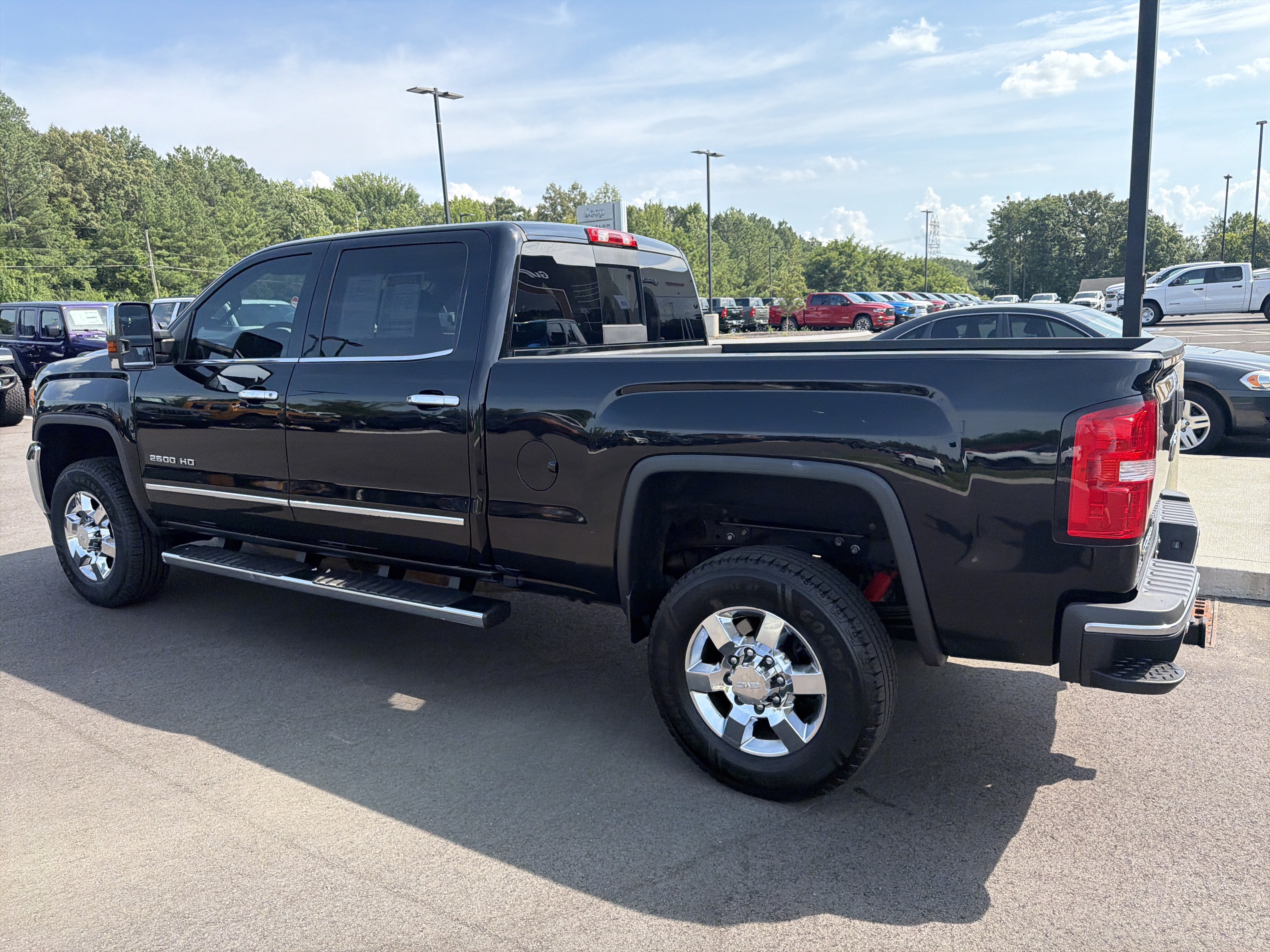Used 2019 GMC Sierra 2500 SLT AWD/4WD image 18