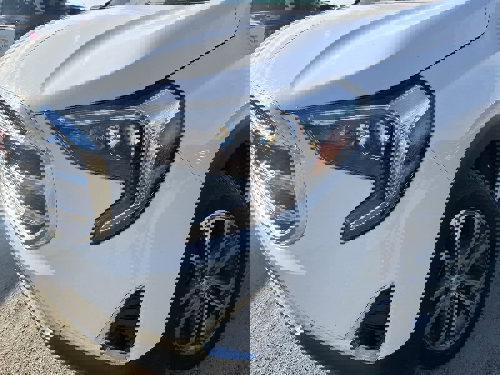 Used 2021 GMC Terrain SLT image 9