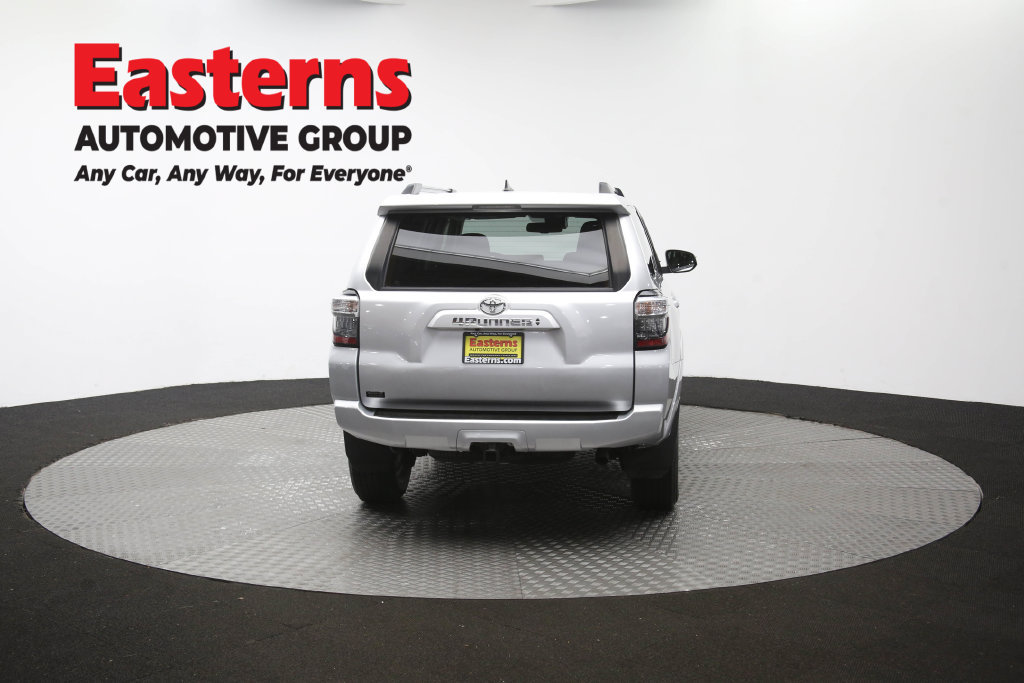 Used 2023 Toyota 4Runner SR5 AWD/4WD image 39