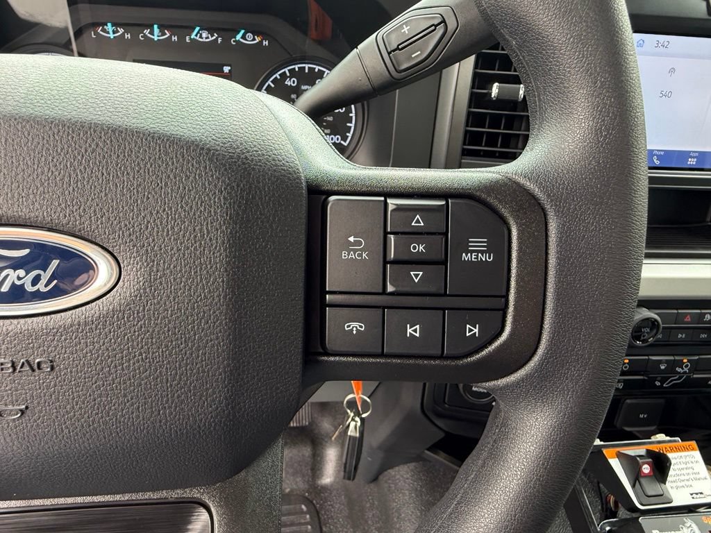 New 2026 Ford F550 4x4 Regular Cab Super Duty image 13