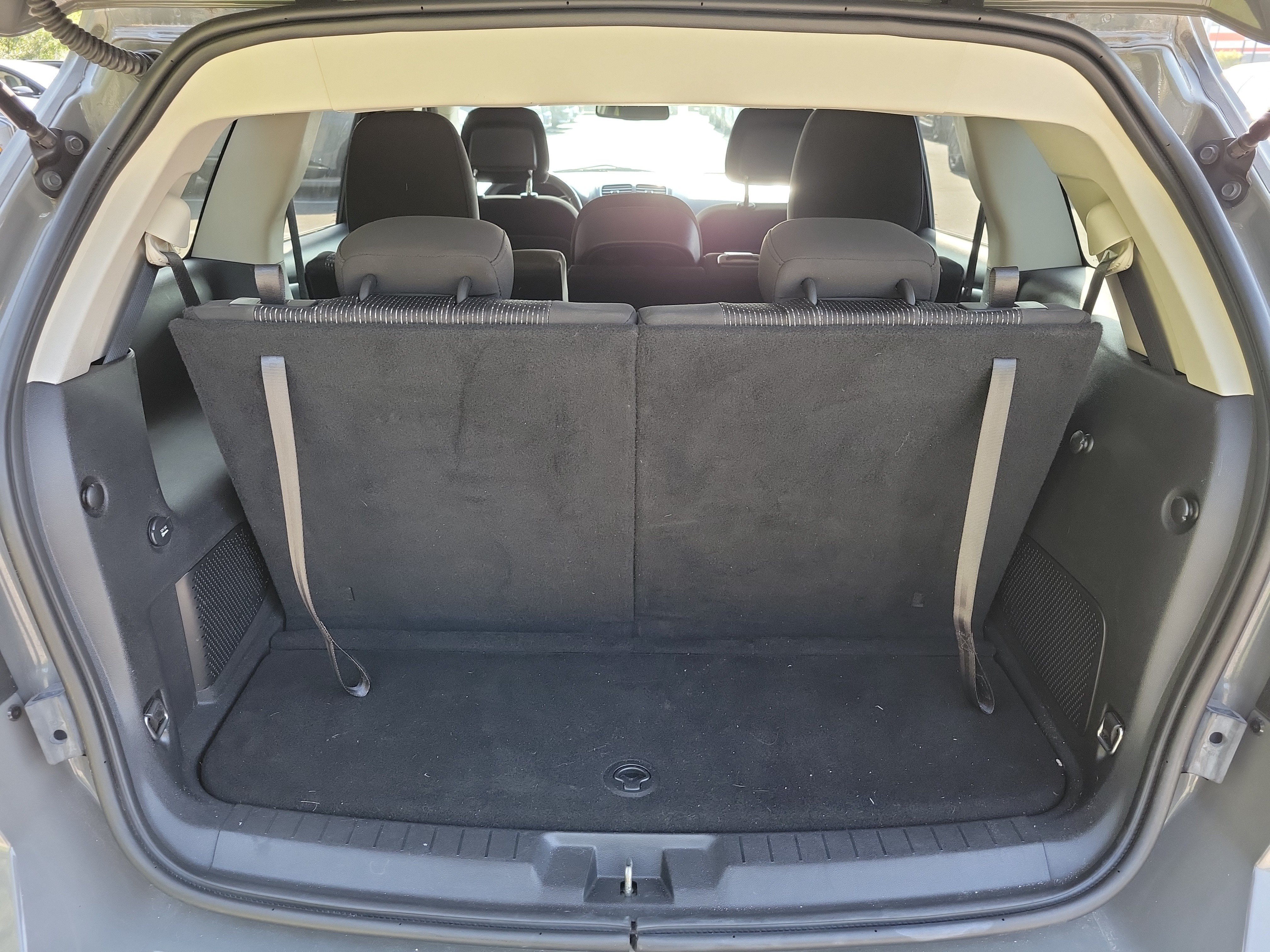 Used 2020 Dodge Journey SE w/ SE Popular Equipment Group FWD image 14