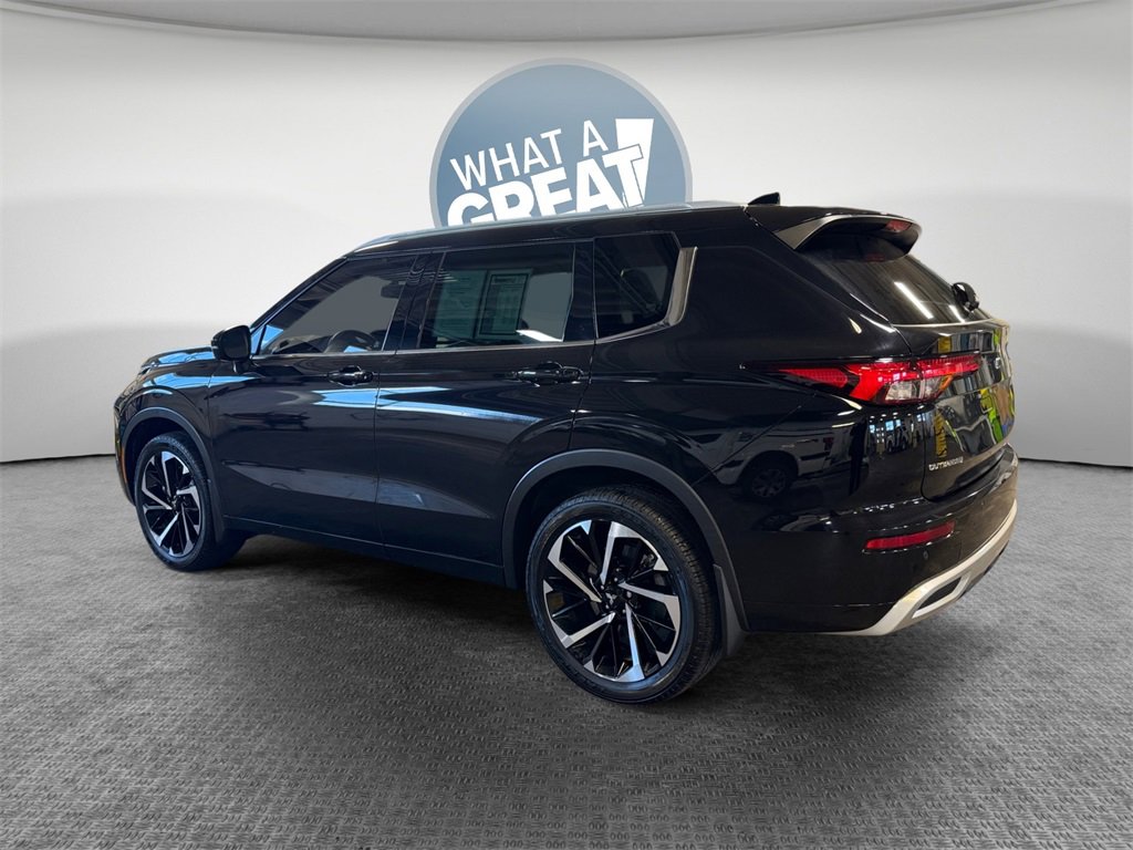 Used 2022 Mitsubishi Outlander SEL image 6