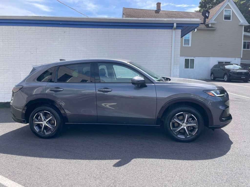 Used 2024 Honda HR-V EX-L image 4