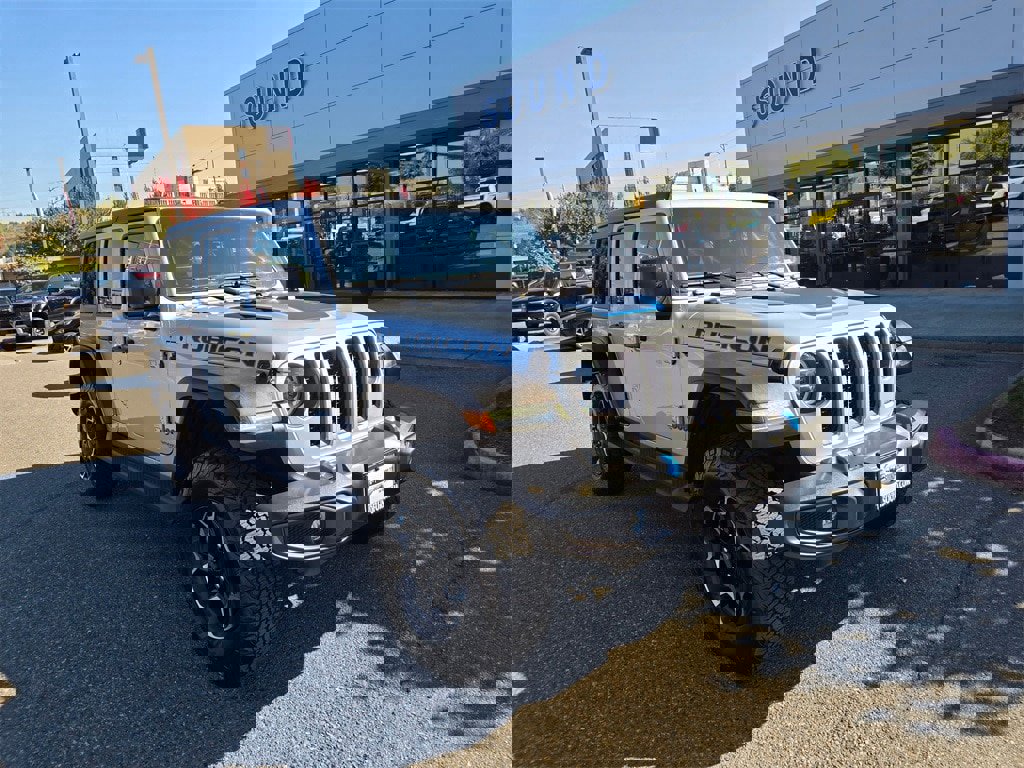 Used 2022 Jeep Wrangler Unlimited Rubicon 4xe w/ Cold Weather Group image 3