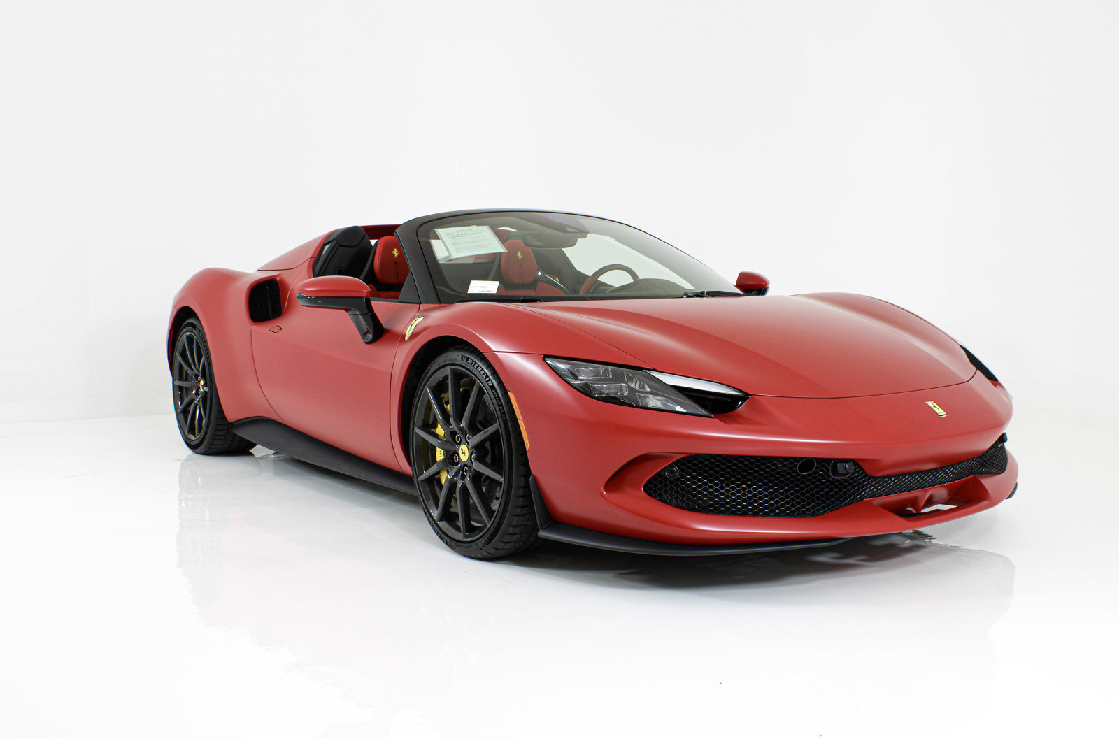 Used 2024 Ferrari 296 GTS RWD image 8