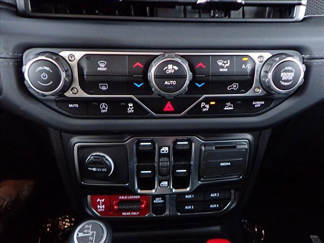 New 2025 Jeep Gladiator Mojave w/ Safety Group image 16