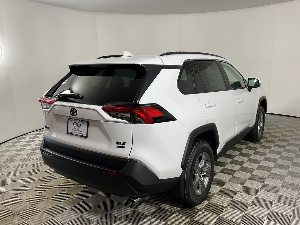 New 2025 Toyota RAV4 XLE image 8