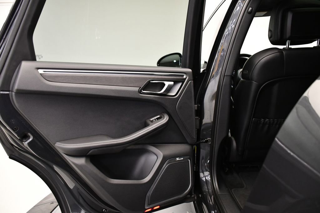 Certified 2024 Porsche Macan GTS image 43