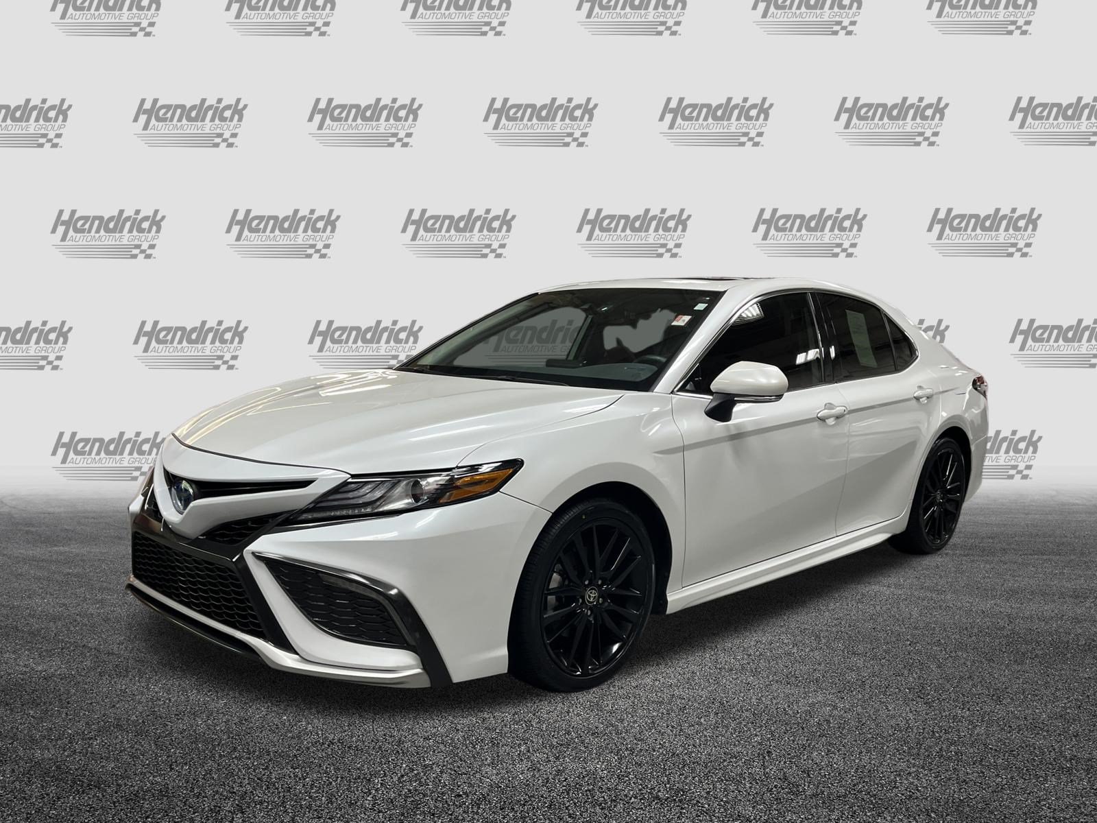 Used 2022 Toyota Camry XSE FWD image 5