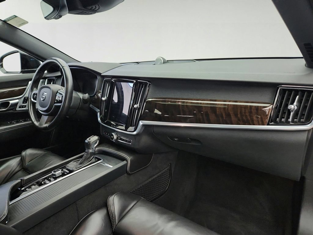 Used 2017 Volvo S90 T6 Momentum w/ Vision Package AWD/4WD image 28