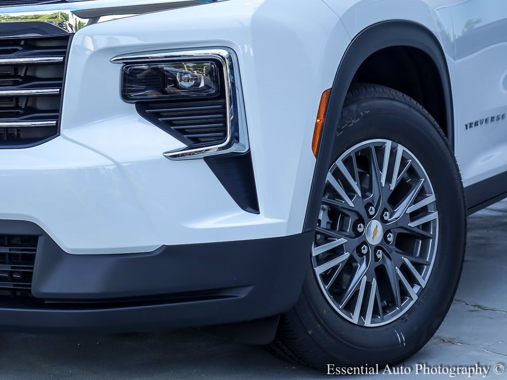 New 2026 Chevrolet Traverse LT w/ Driver Confidence Package image 5