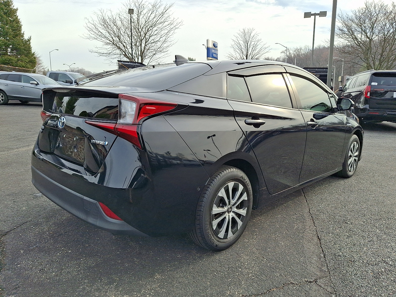 Used 2019 Toyota Prius LE image 6