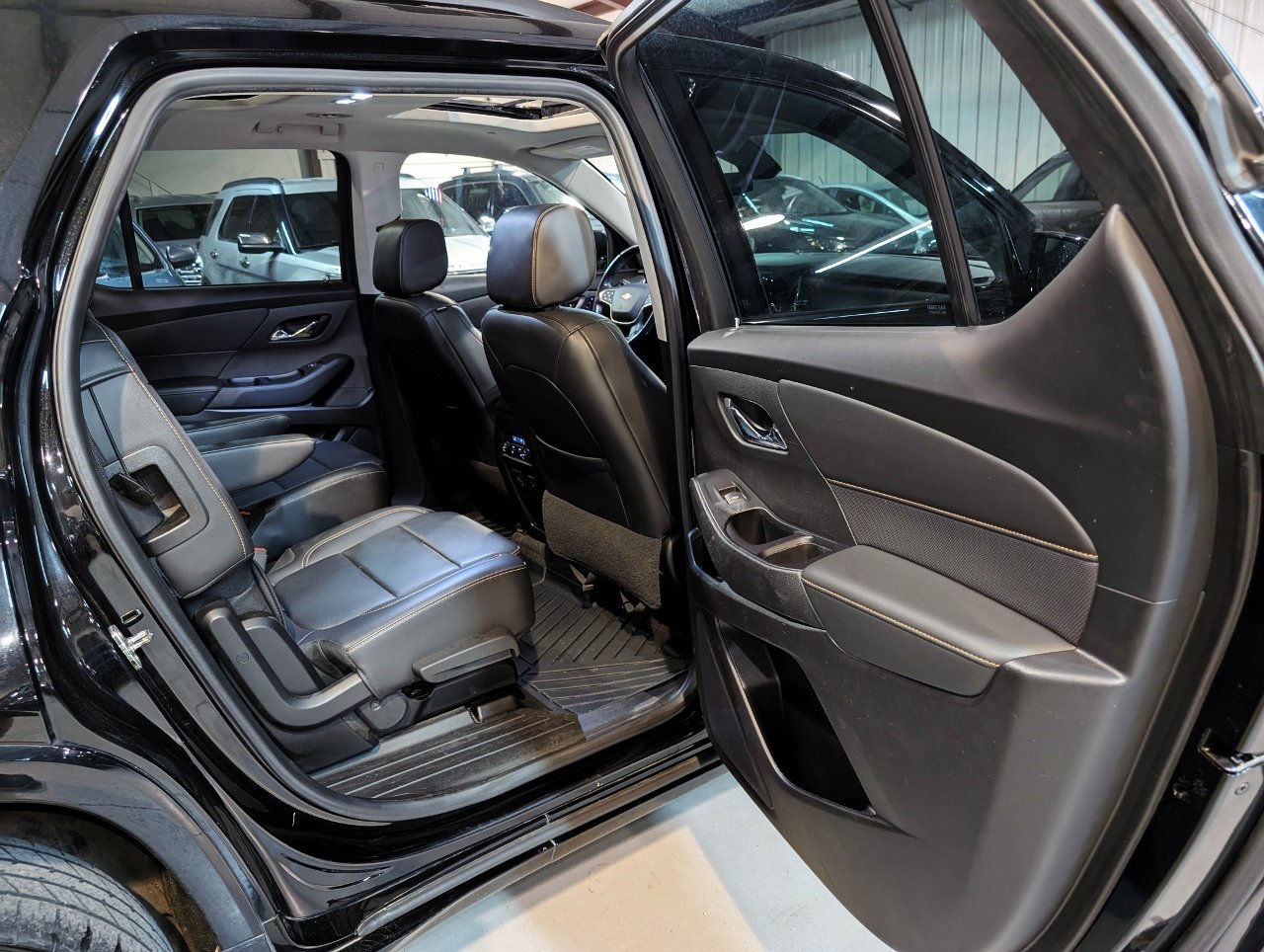 Used 2019 Chevrolet Traverse Premier w/ Redline Edition image 29