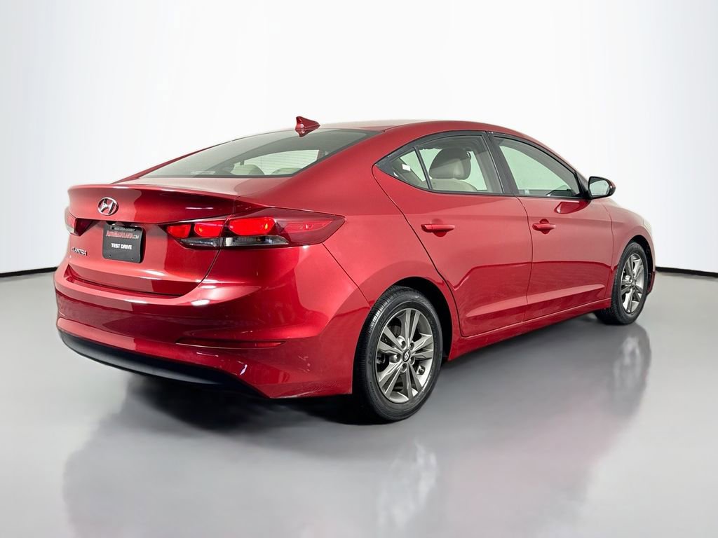 Used 2018 Hyundai Elantra SEL w/ Cargo Package FWD image 5