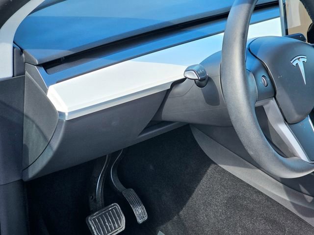 Used 2024 Tesla Model Y Long Range image 16