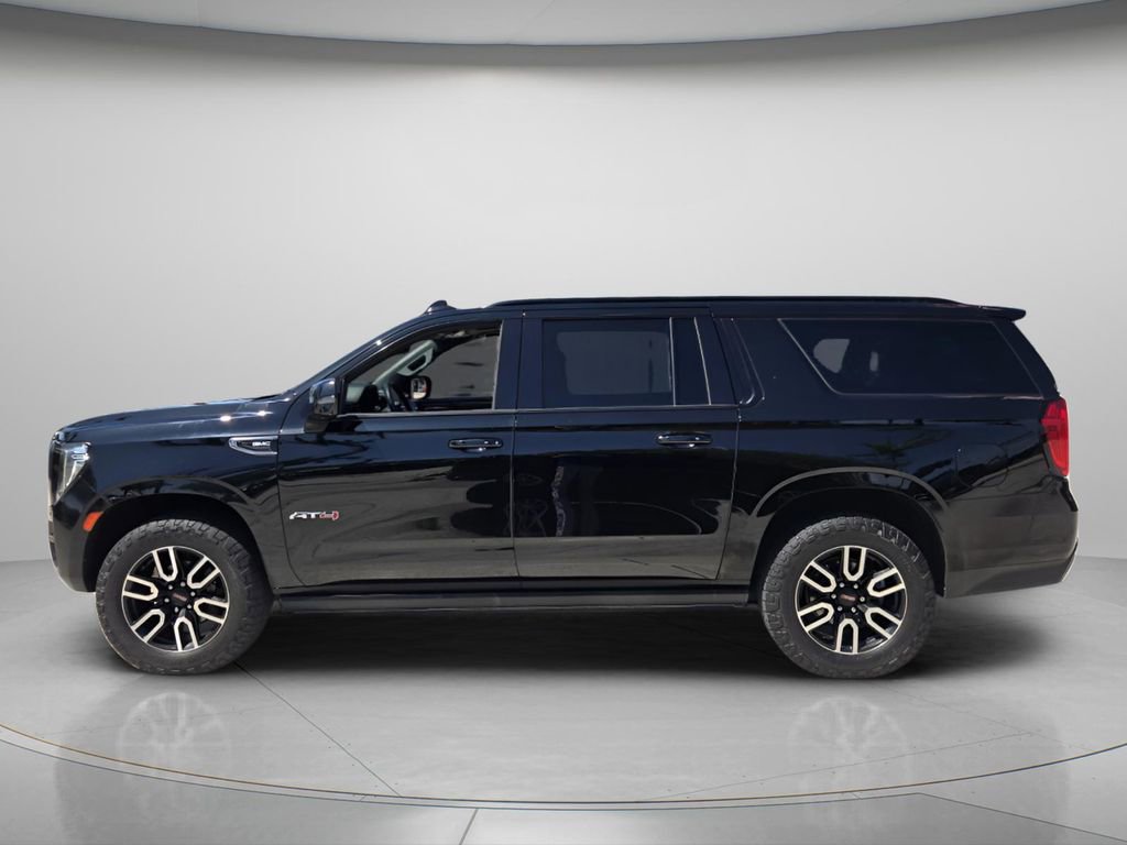 Used 2021 GMC Yukon XL AT4 w/ AT4 Premium Plus Package AWD/4WD image 4