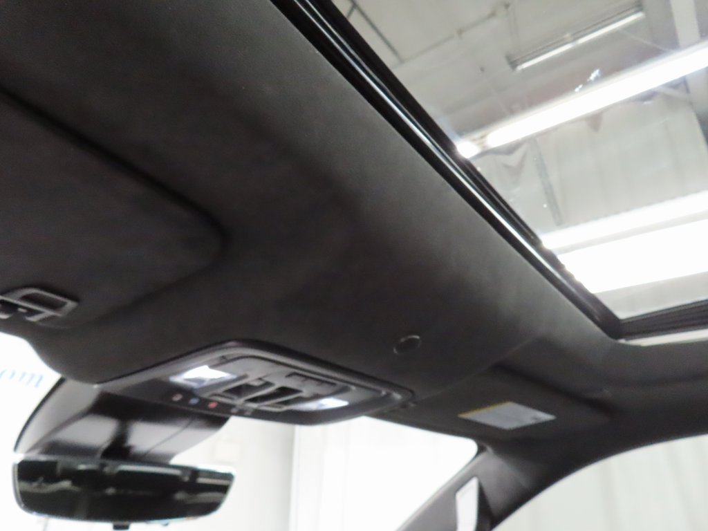 Used 2025 GMC Sierra 2500 AT4X image 29