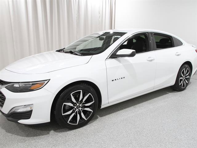 Used 2024 Chevrolet Malibu RS w/ LPO, Floor Liner Package image 3