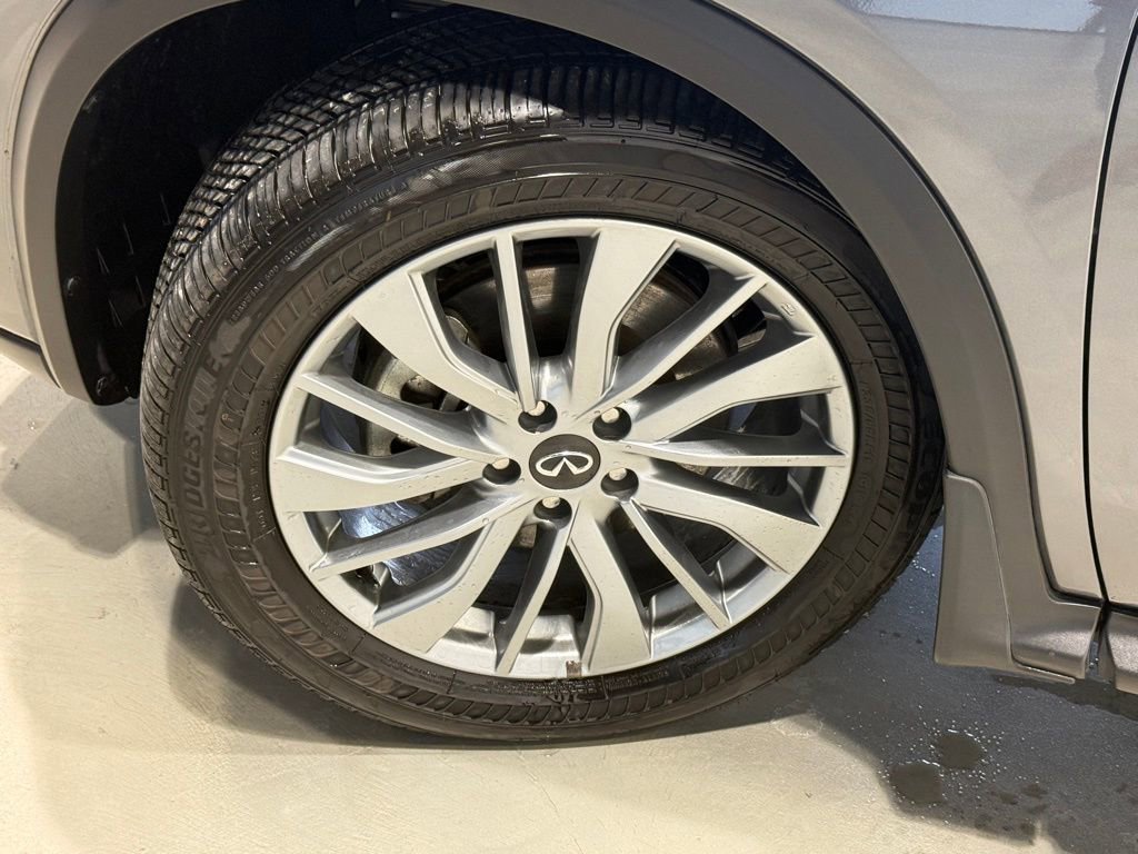 Certified 2025 INFINITI QX50 Pure image 10