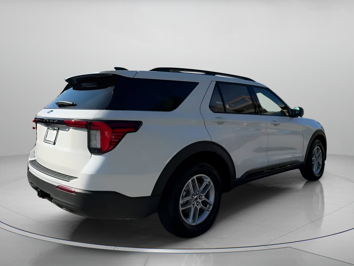 New 2026 Ford Explorer Active RWD image 32